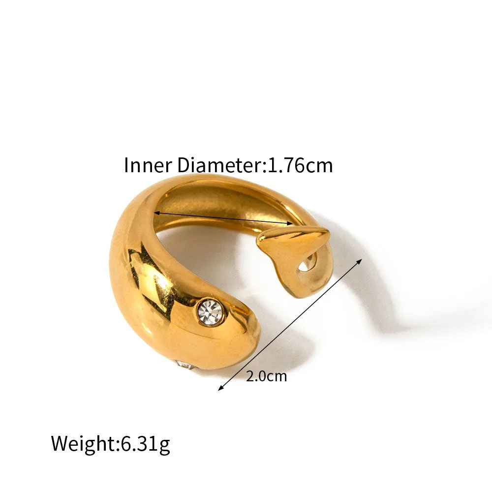 18k gold simple and personalized fish-shaped diamond design open ring