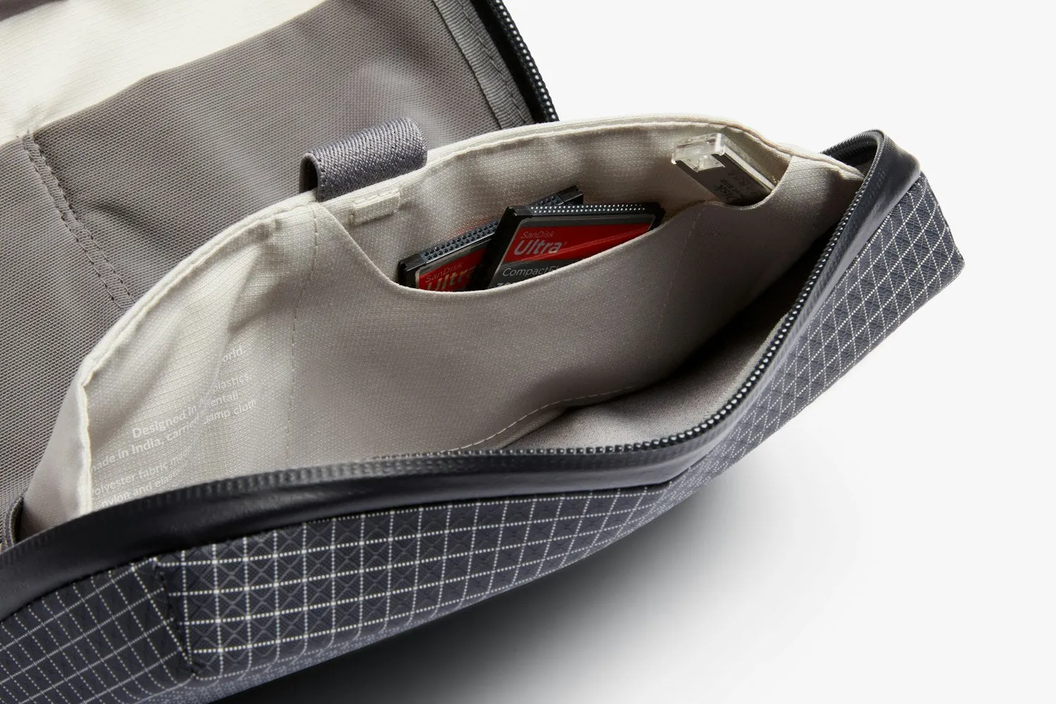 BELLROY TECH KIT - 5 COLORS