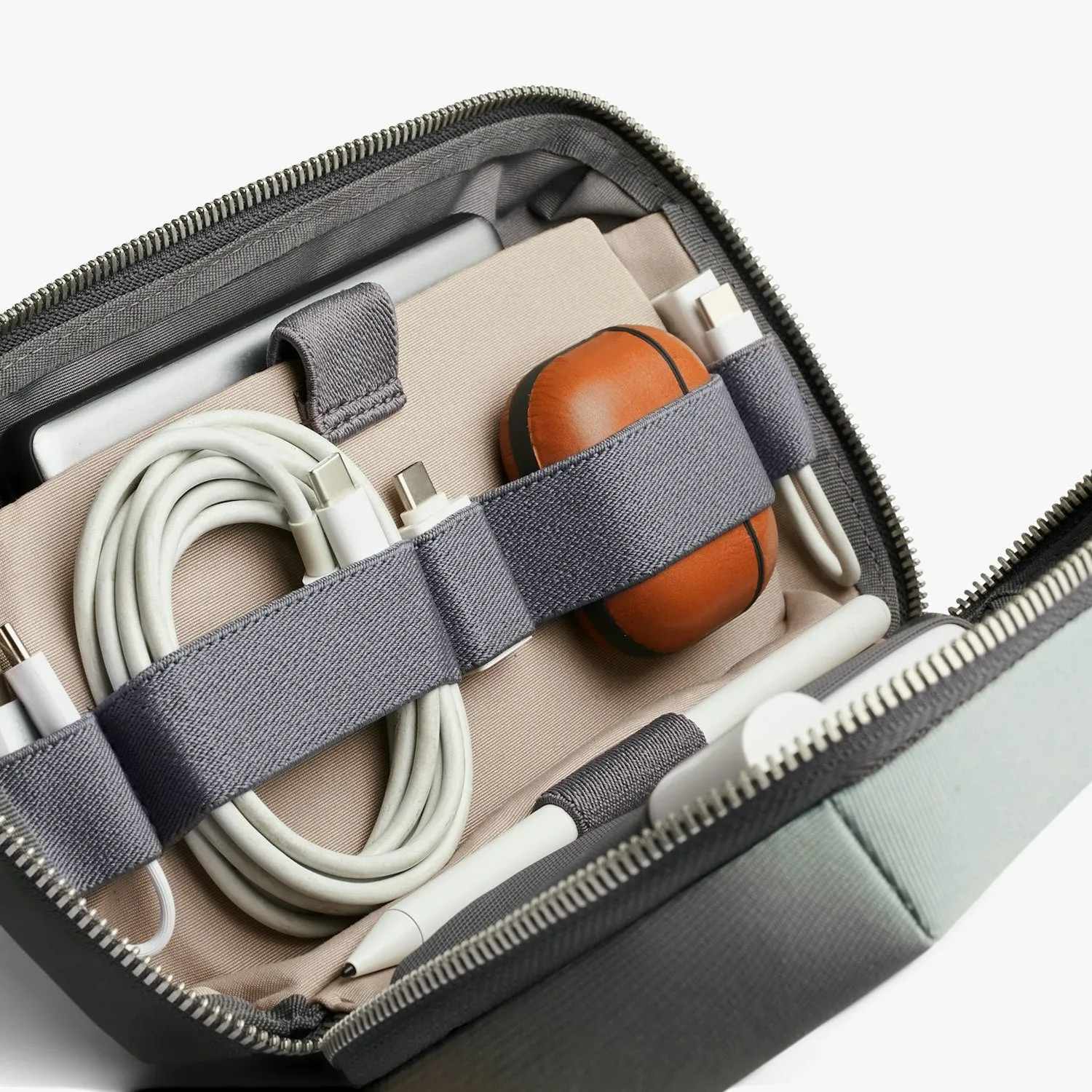 BELLROY TECH KIT - 5 COLORS