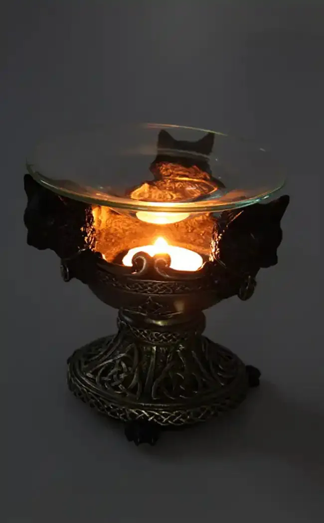 Black Cats Oil Burner