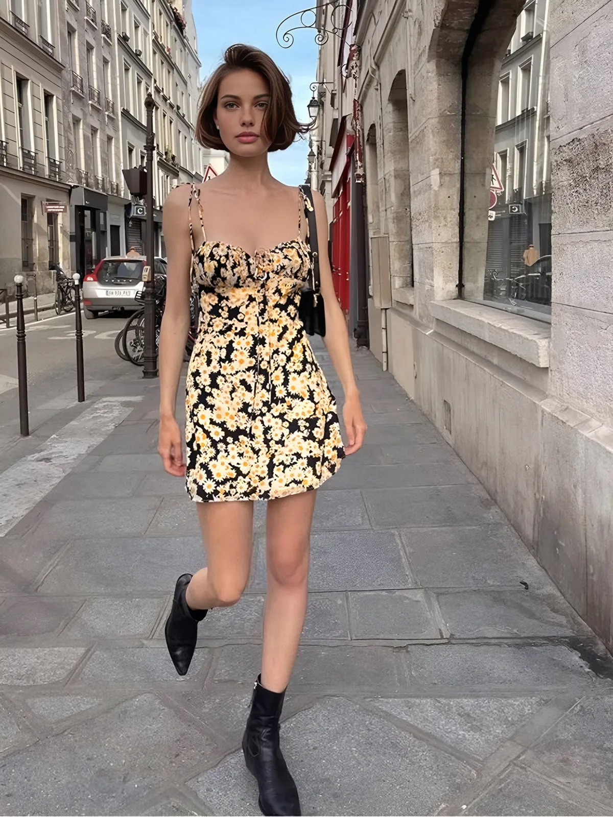 Daisy Printed Graceful Floral Short Dress