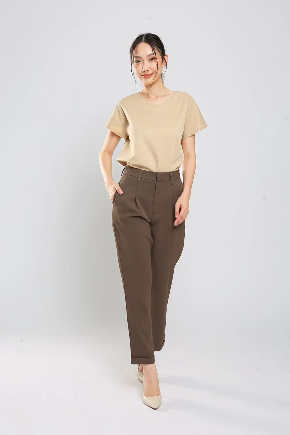 Danna V-Neck Top in Apricot