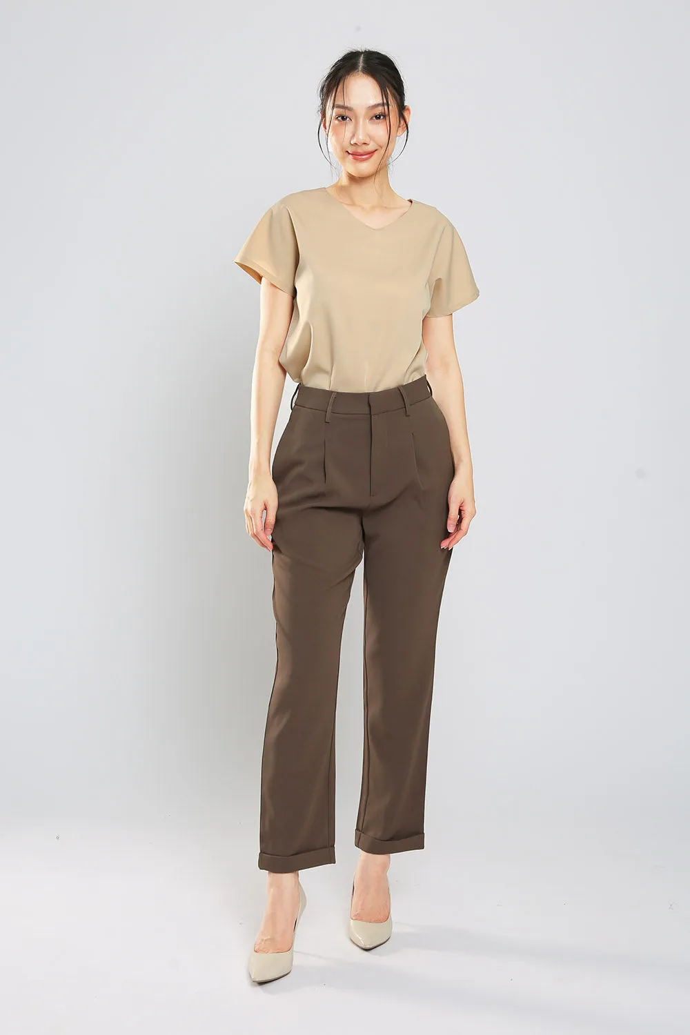 Danna V-Neck Top in Apricot