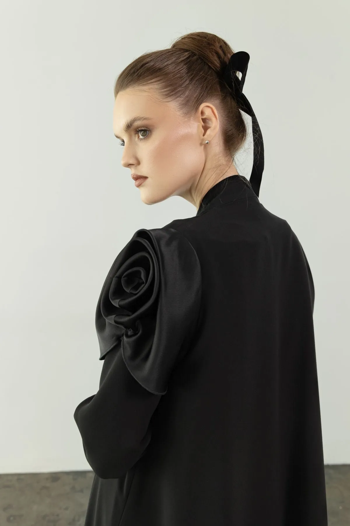 EAA2411 Rose Sleeve Tailored Abaya