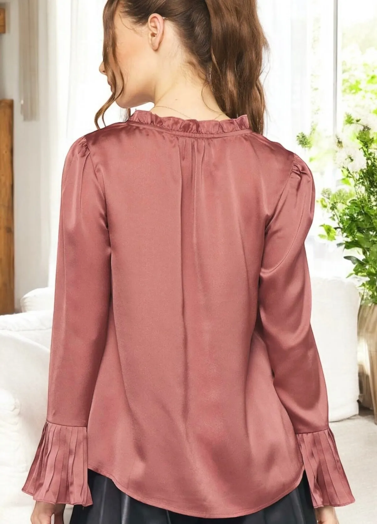 GRACEFUL ELEGANCE BLOUSE - Entro