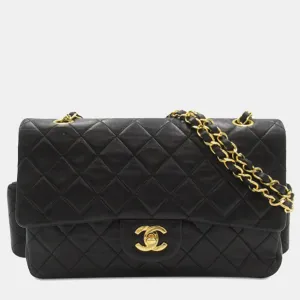 Medium Classic Lambskin Double Flap