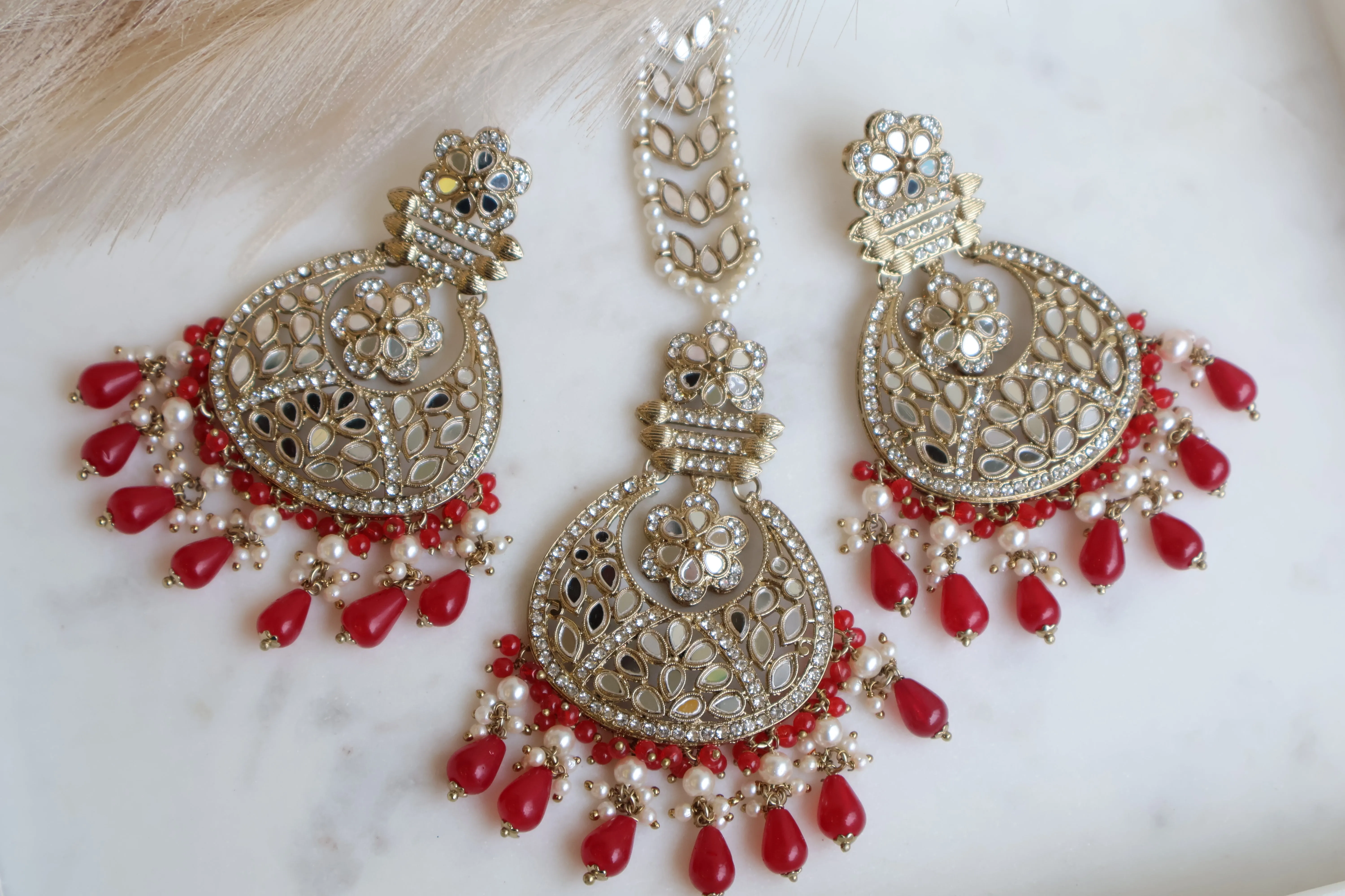 Mirrored Stylish Earring With Tikka