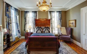 Regal Retreat Suite