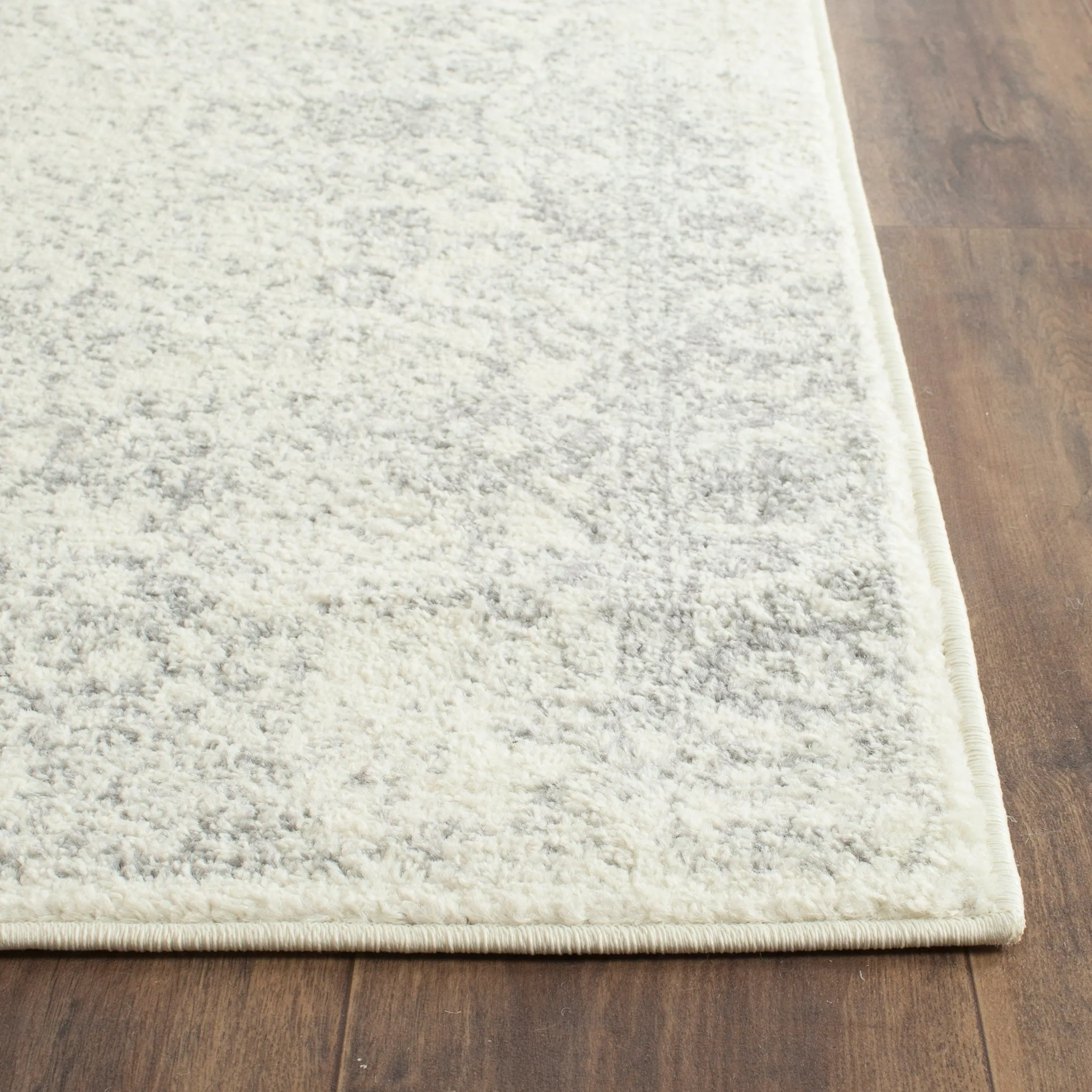 Safavieh Adirondack 109 Rug, Silver, ADR109