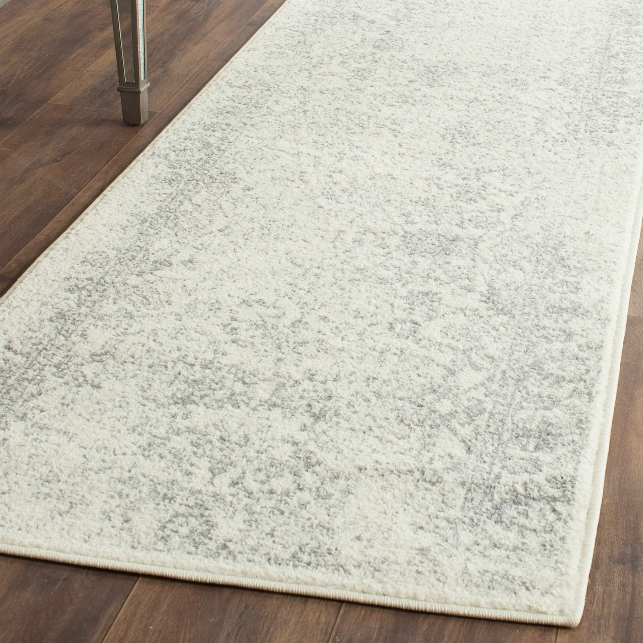 Safavieh Adirondack 109 Rug, Silver, ADR109