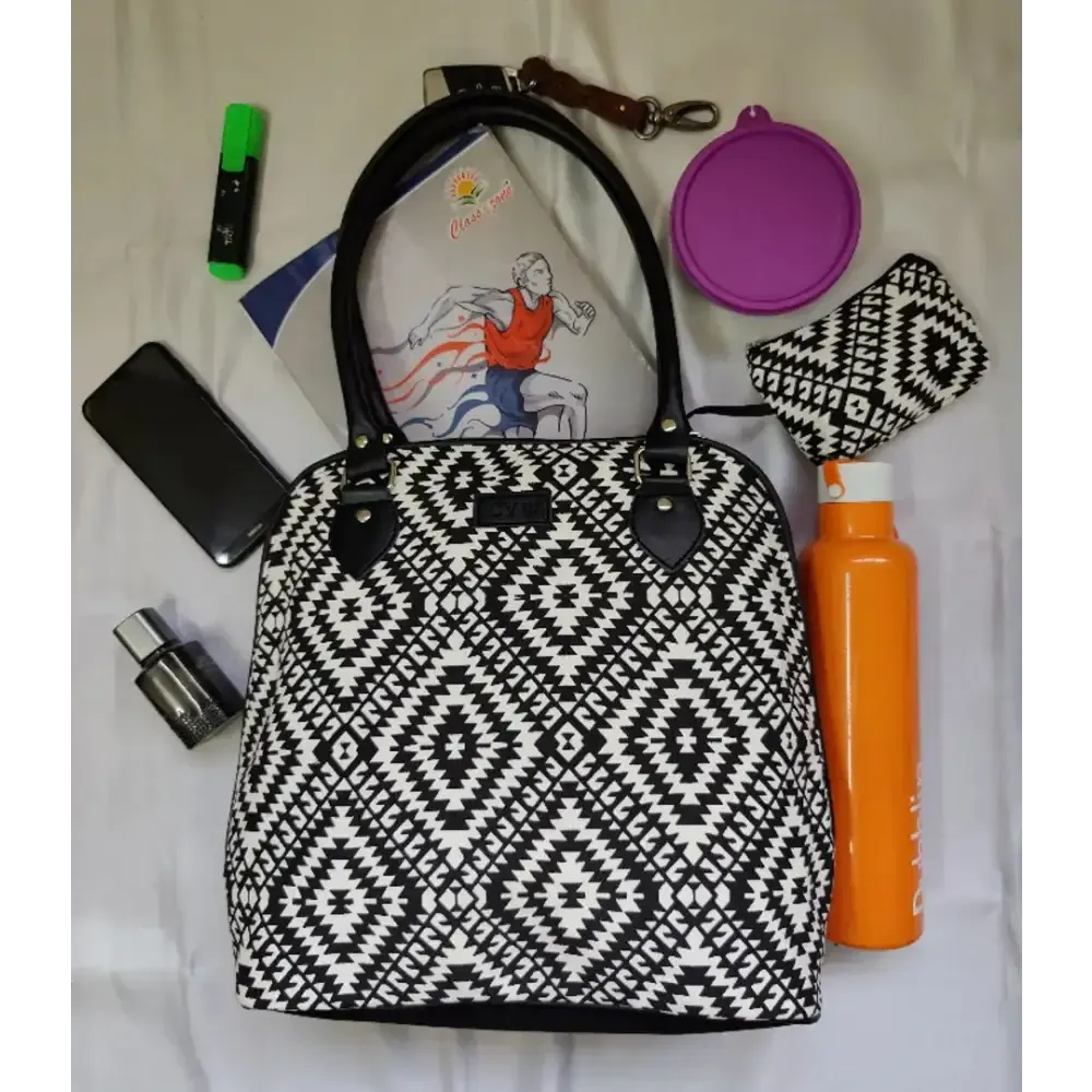 SHOULDER BAG WITH PARTITION