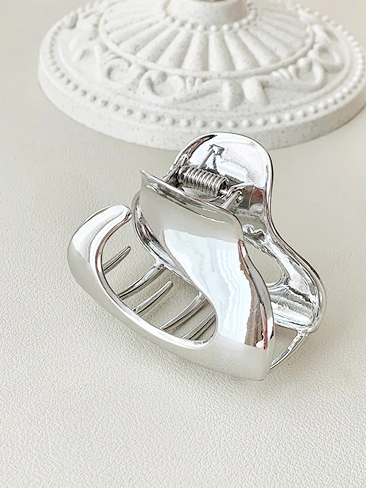 Silver Effect Graceful Hair Claw