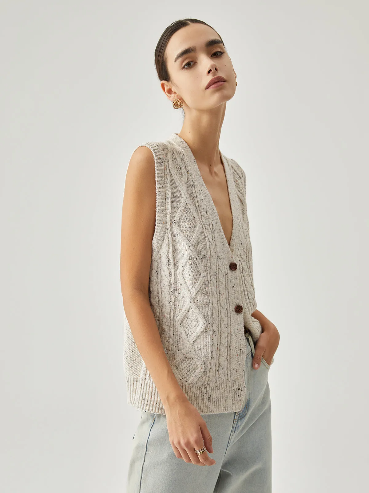 Sleeveless Crocheted Graceful Cable Argyle Cardigan