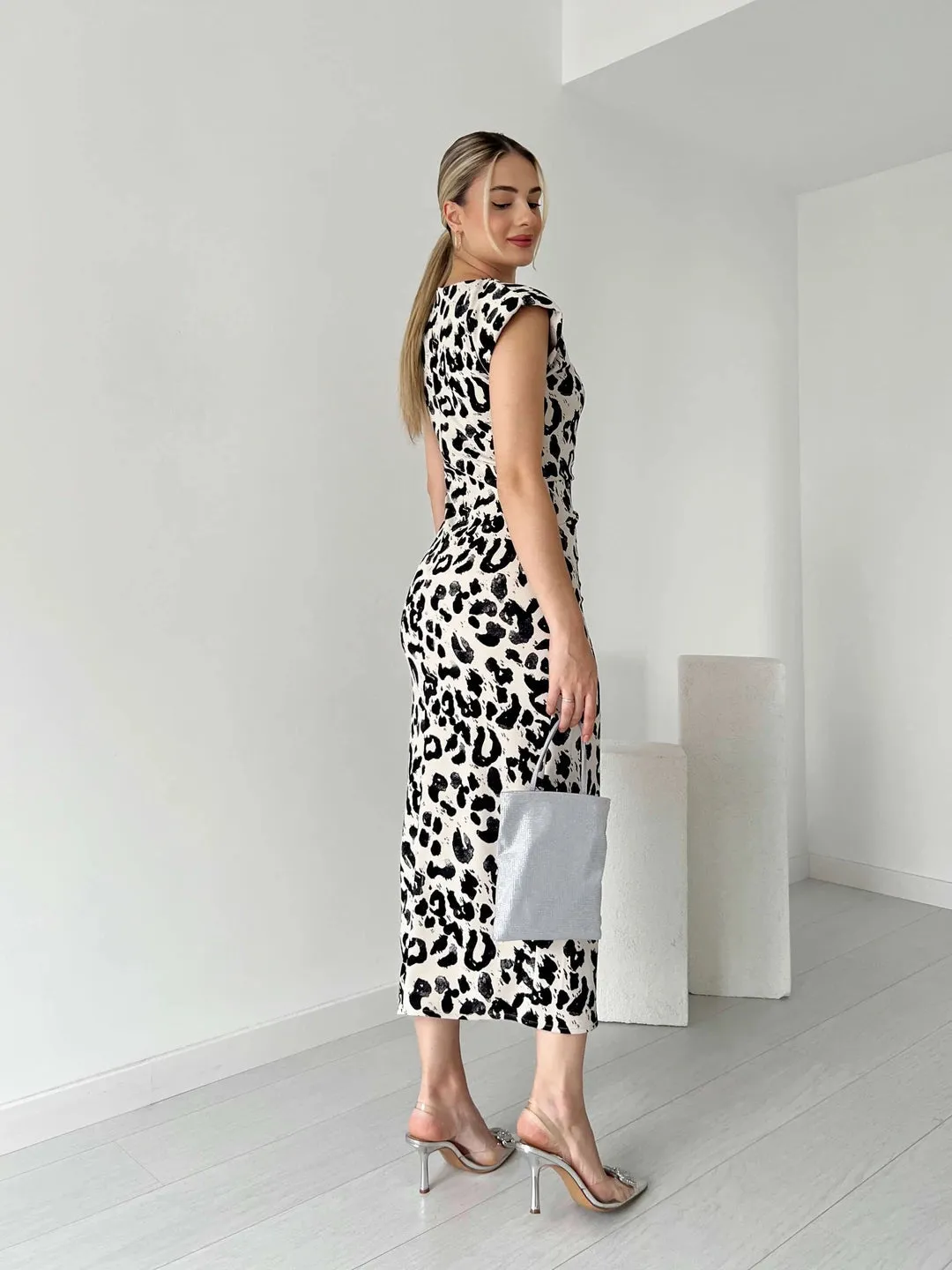 Stingray Leopard Print Dress-Black