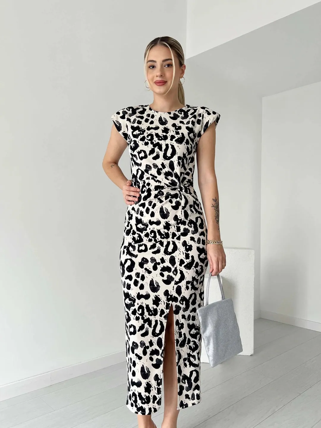 Stingray Leopard Print Dress-Black