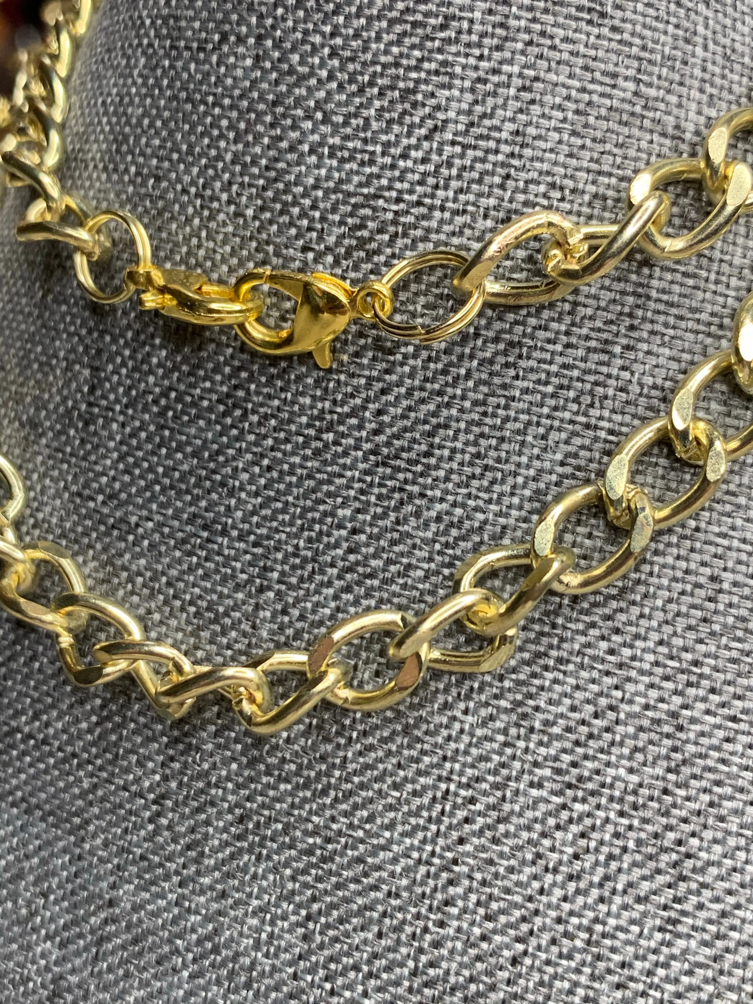 The Boss Convertible Face Mask Chain