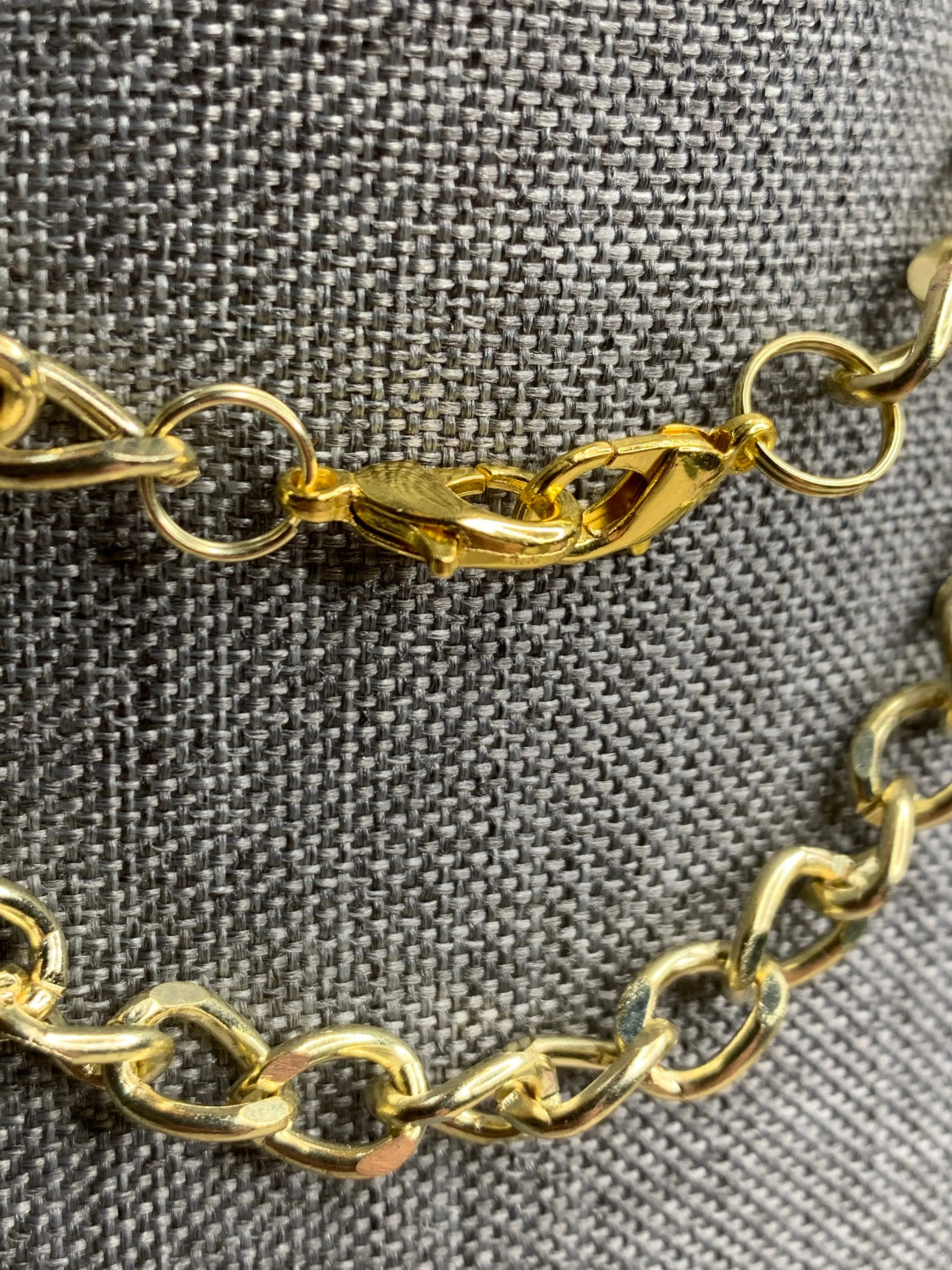 The Boss Convertible Face Mask Chain