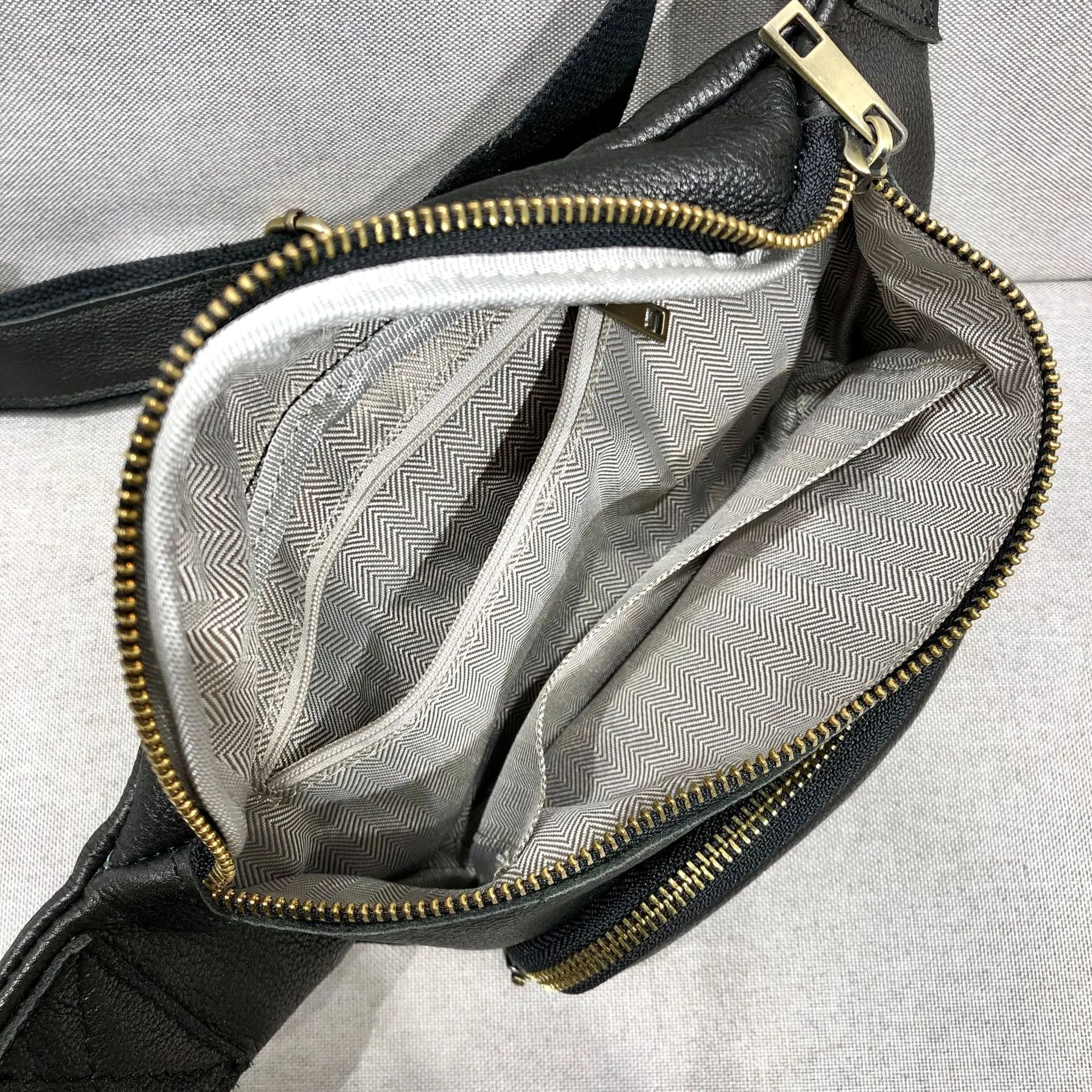 Womens Small Black Leather Sing Bags Chest Bag For Women