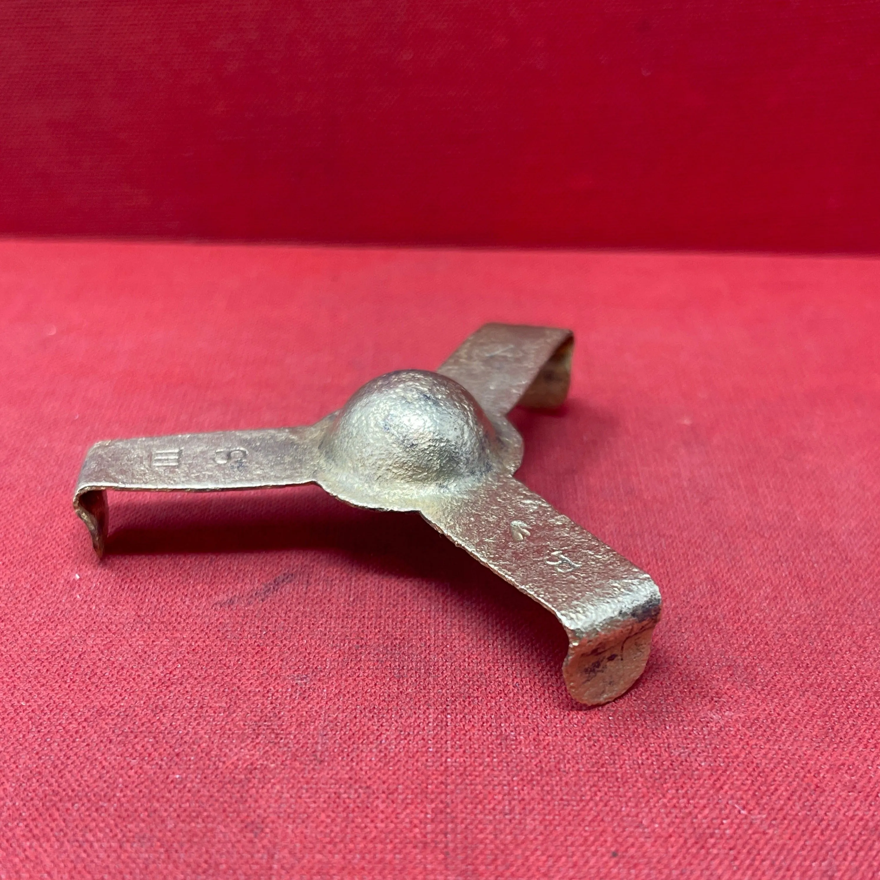 WW1 British  3-Pdr Shell Primer Protection Clip